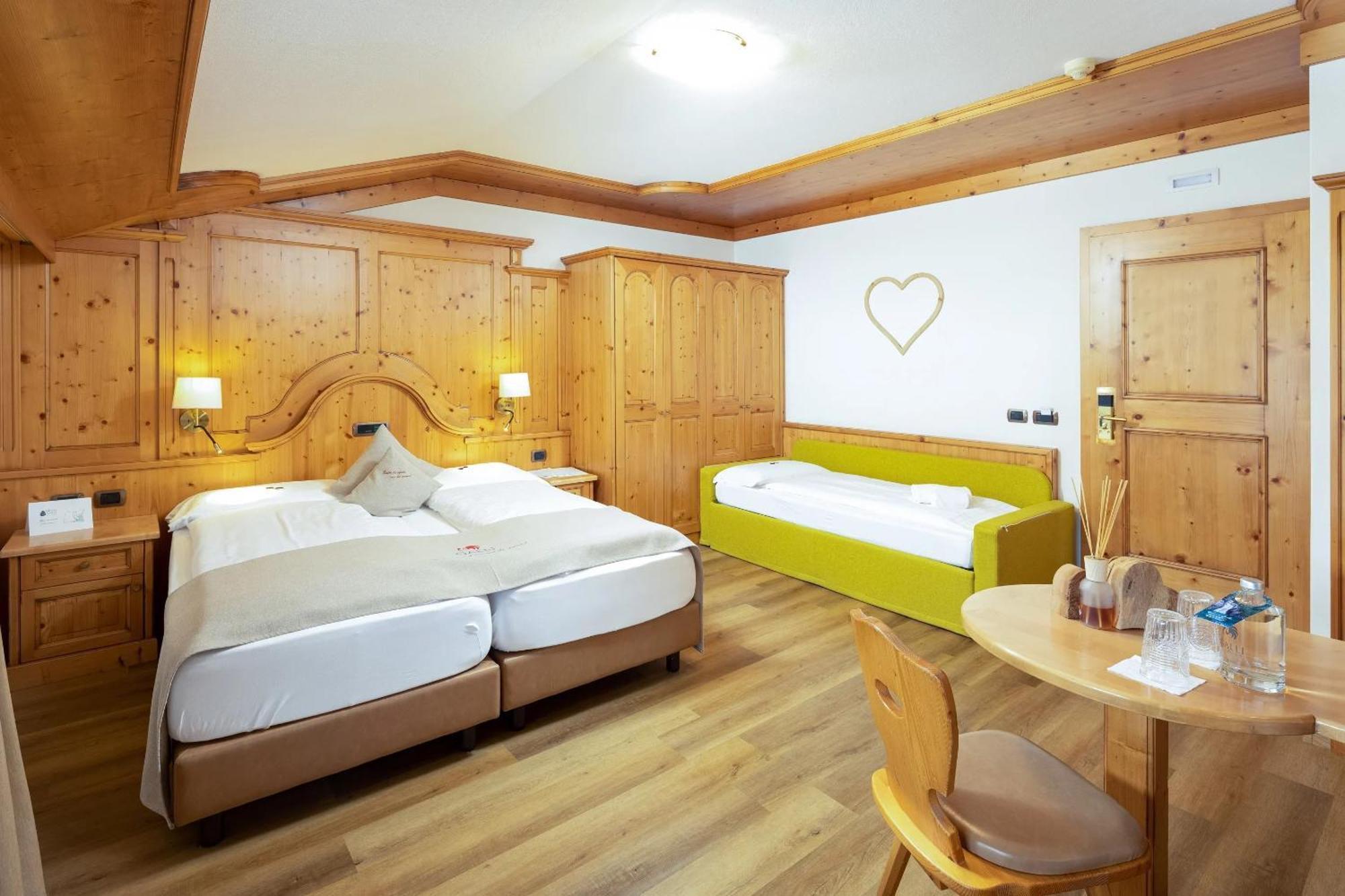 Double or Twin Room Balcony