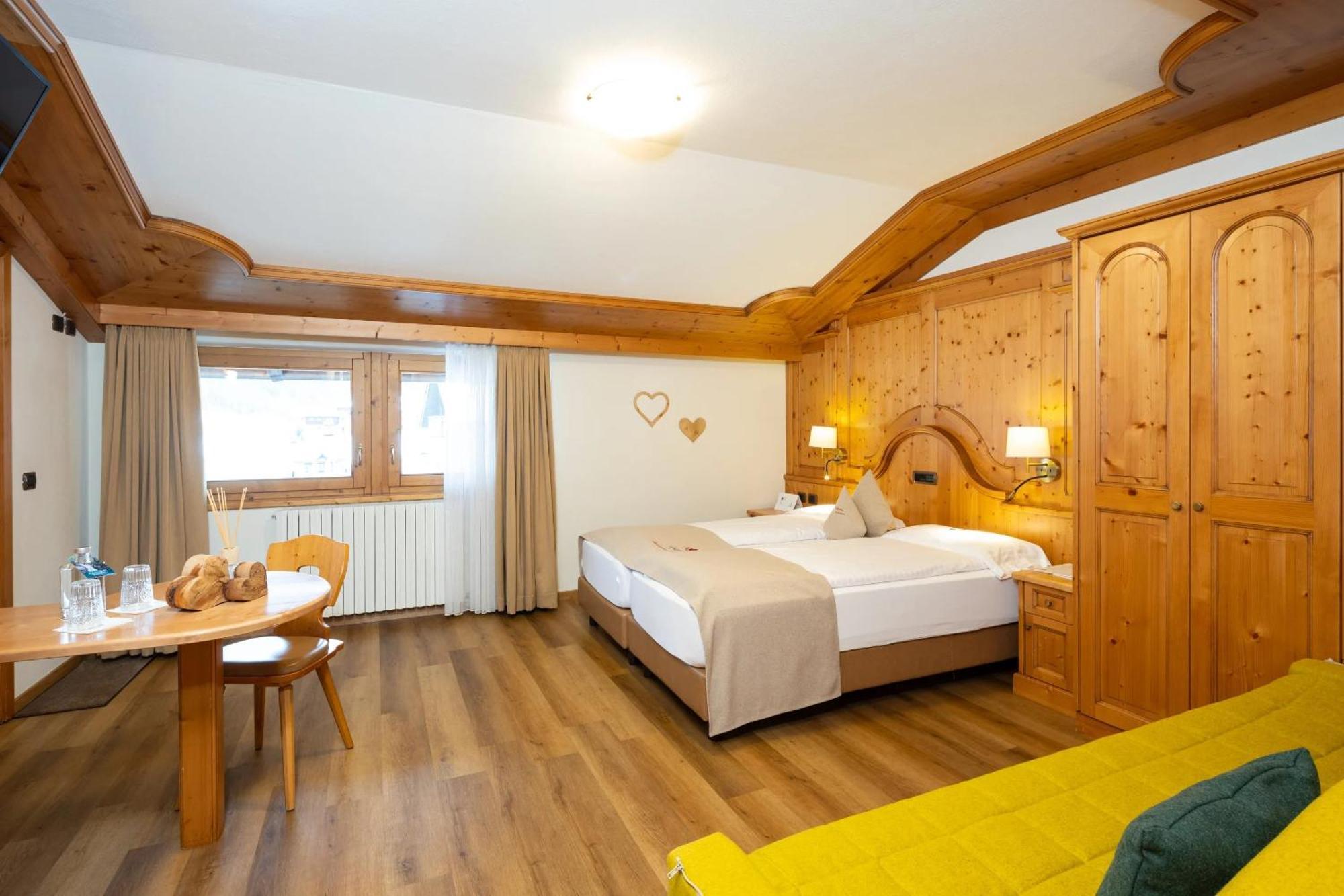 Triple Room,1556475964:JPEG